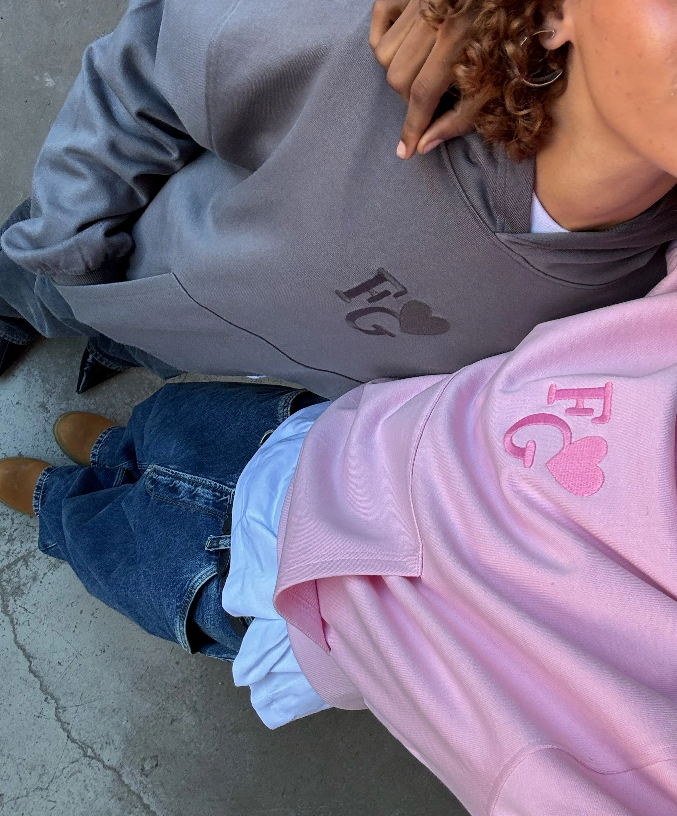 Valentine's Hoodie Rose - Image 9